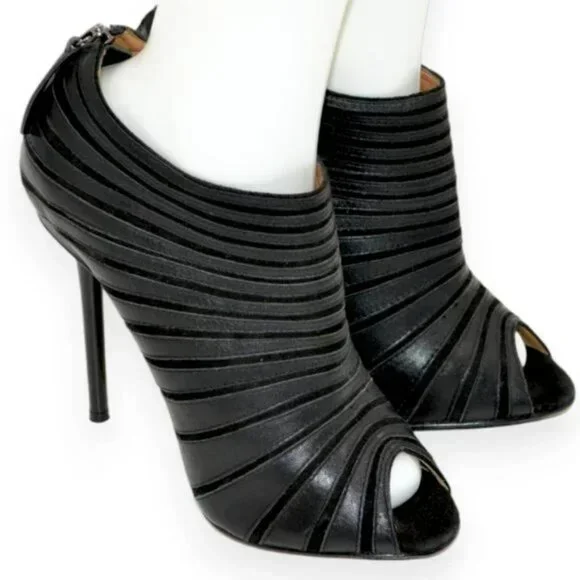 L.A.M.B. Stefani Y2K Black Leather Stiletto Peep Open Toe Booties Boots Heel 8.5 - Picture 5 of 11